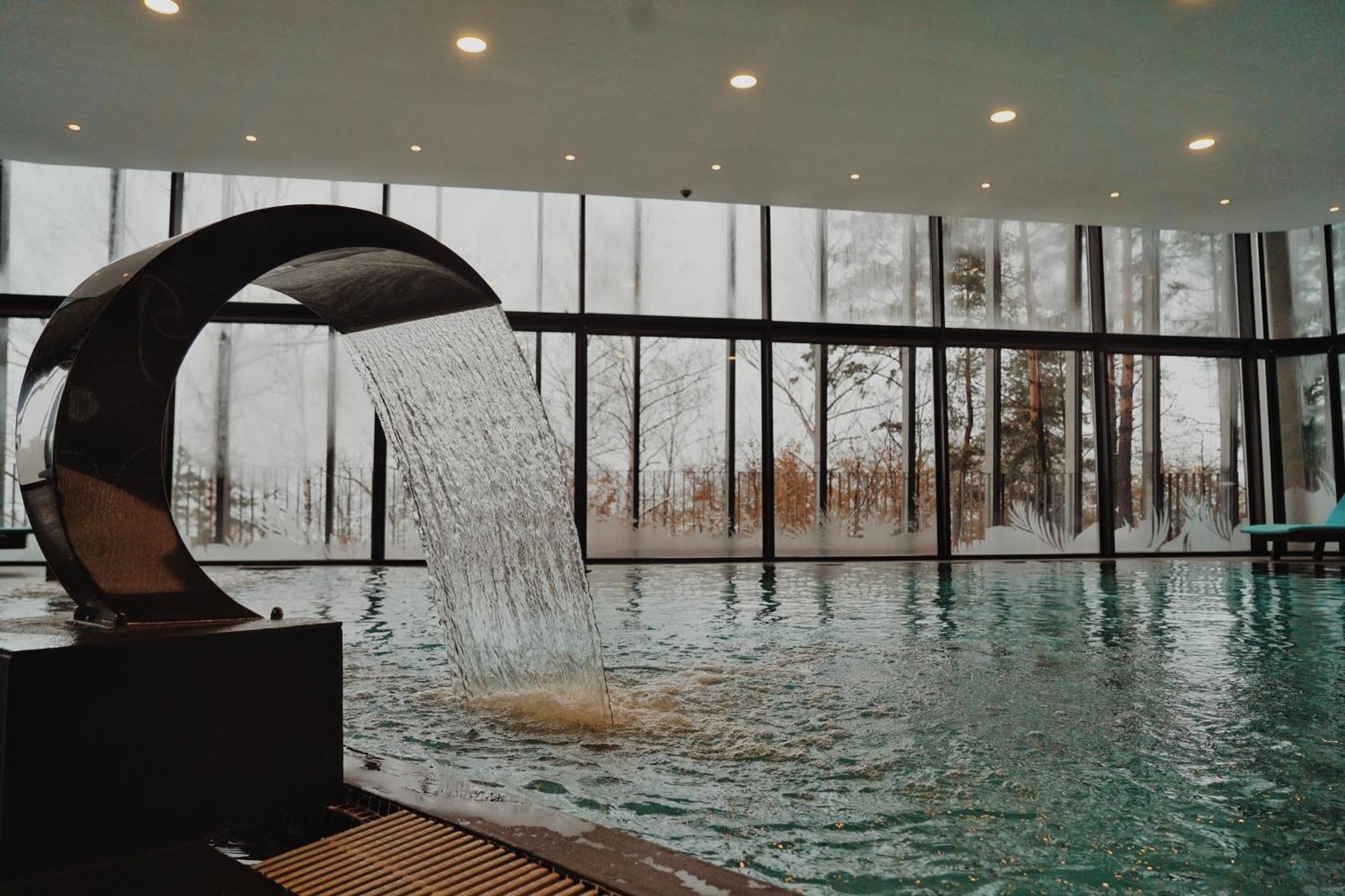 Tarcin Forest Resort & Spa Sarajevo - Mgallery Collection מראה חיצוני תמונה The indoor swimming pool